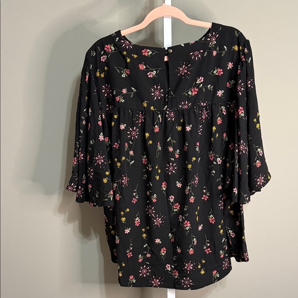 Lane Bryant Floral  Lace Detail Black Women's Top Size‎ 20 - Picture 4 of 7